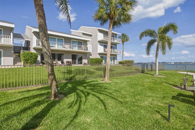 1351 GULF BOULEVARD 202, Clearwater Beach, FL 33767
