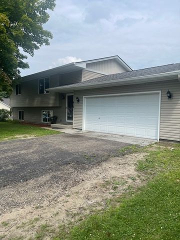 436 3rd Street NW, Saint Michael, MN 55376
