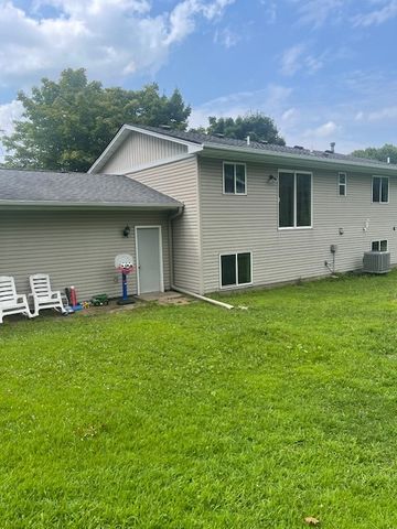 436 3rd Street NW, Saint Michael, MN 55376