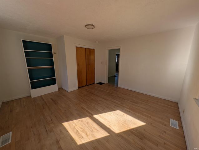 2211 H Street, Bedford, IN 47421