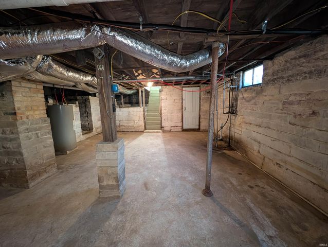 2211 H Street, Bedford, IN 47421