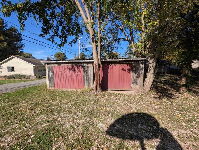 2211 H Street, Bedford, IN 47421