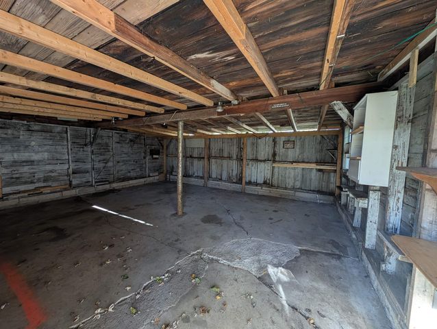 2211 H Street, Bedford, IN 47421