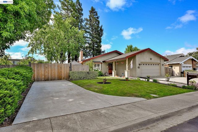 3318 Ensenada Dr, San Ramon, CA 94583