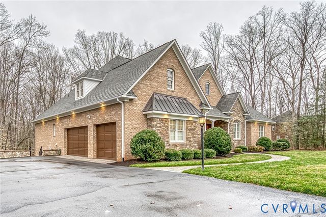 1642 Fallen Timber Trl, Powhatan, VA 23139