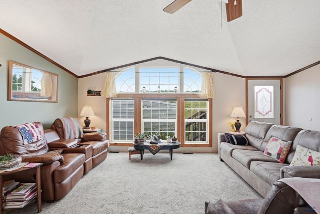 1332 SPEARFISH MOUNTAIN LN, Spearfish, SD 57783
