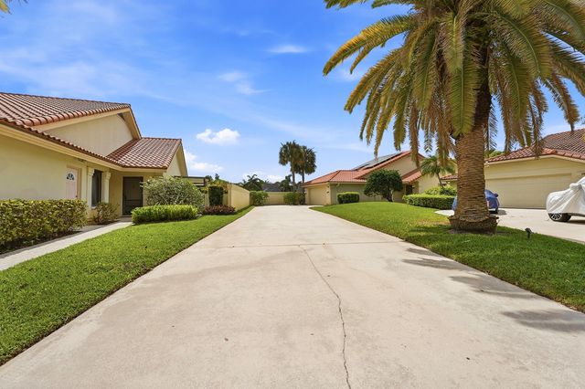 2890 Gettysburg Lane, West Palm Beach, FL 33409