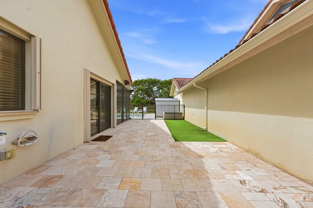 2890 Gettysburg Lane, West Palm Beach, FL 33409