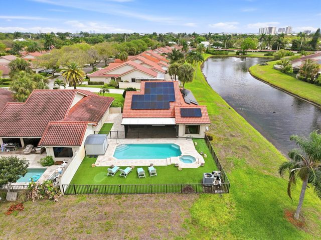 2890 Gettysburg Lane, West Palm Beach, FL 33409