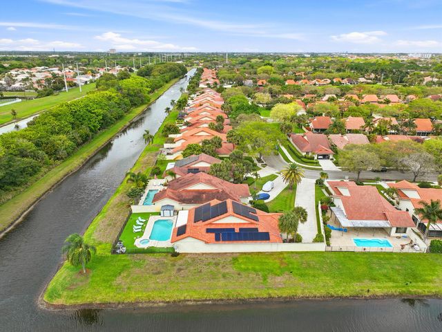 2890 Gettysburg Lane, West Palm Beach, FL 33409