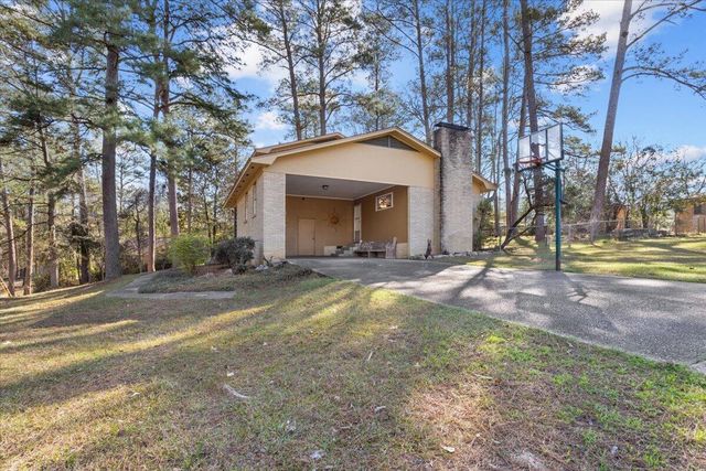 200 Skyland Terrace, Petal, MS 39465