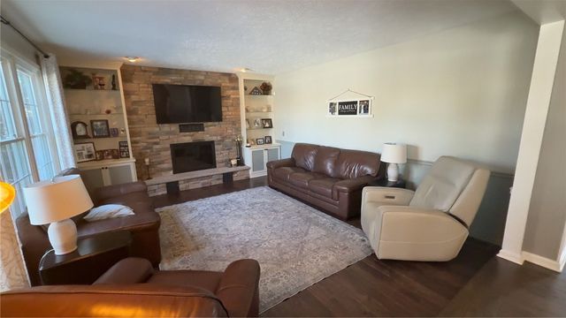 68 Labrador Drive, Greece, NY 14616