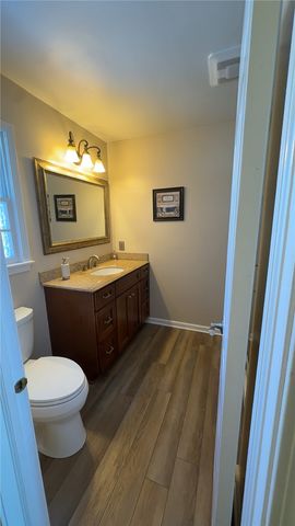 68 Labrador Drive, Greece, NY 14616