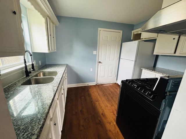 8201 Kenton Street, Houston, TX 77028