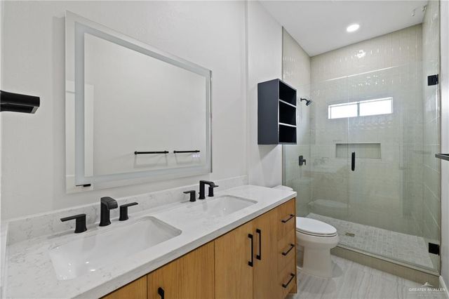 600 Bluebird Avenue, Mcallen, TX 78504