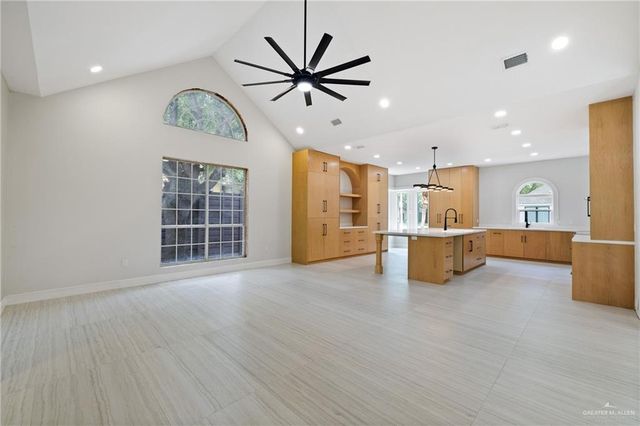 600 Bluebird Avenue, Mcallen, TX 78504