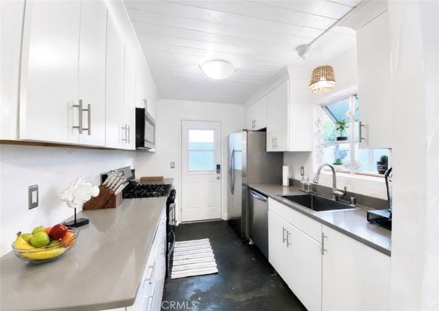332 Lugonia Street, Newport Beach, CA 92663