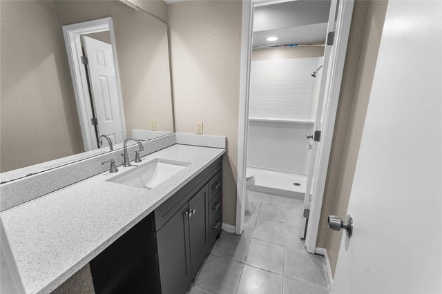 309 Cole Street, Webster, TX 77598