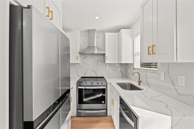 2706 Wheless LN Bldg 4, Austin, TX 78723