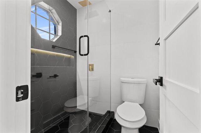 2706 Wheless LN Bldg 4, Austin, TX 78723