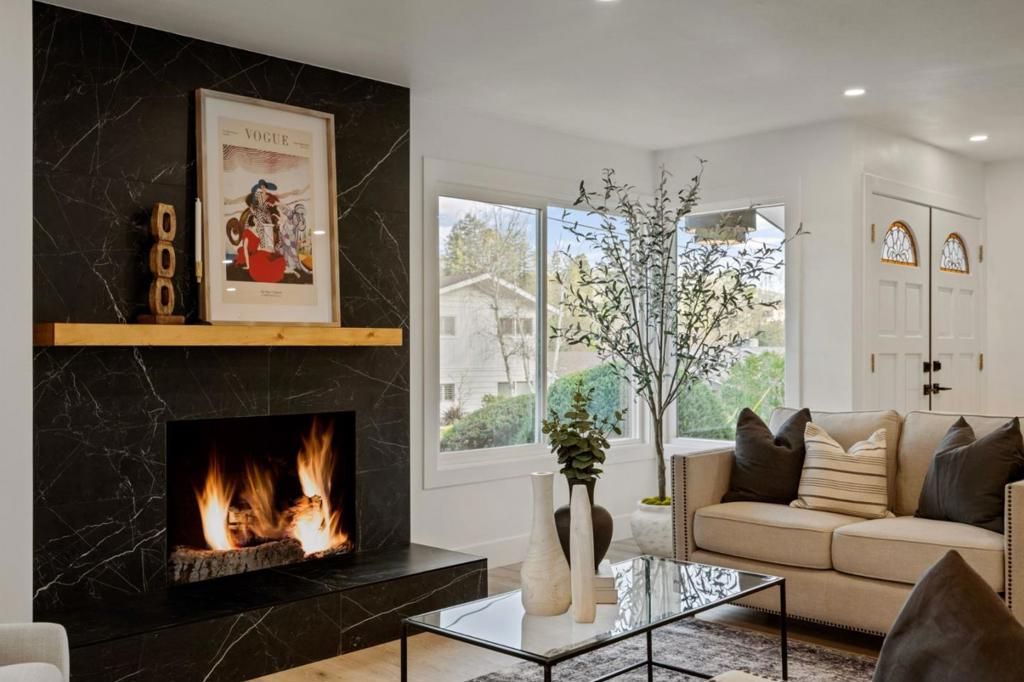 Image 15 of property listing at 100 Hardie Drive, Moraga, CA 94556