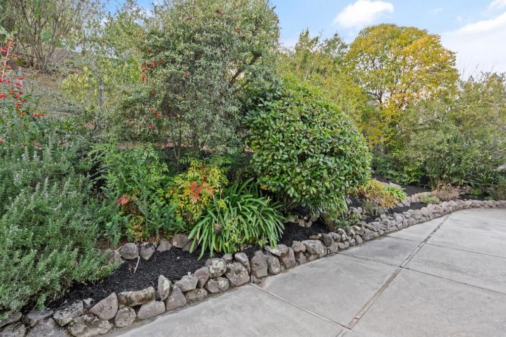 Image 39 of property listing at 100 Hardie Drive, Moraga, CA 94556