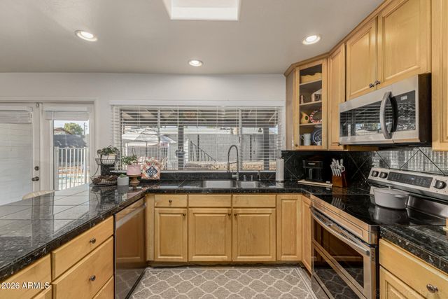 5212 E EVANS Drive, Scottsdale, AZ 85254