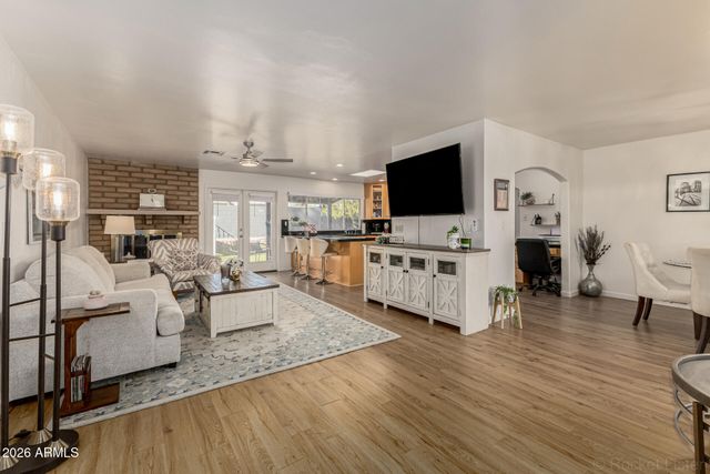 5212 E EVANS Drive, Scottsdale, AZ 85254