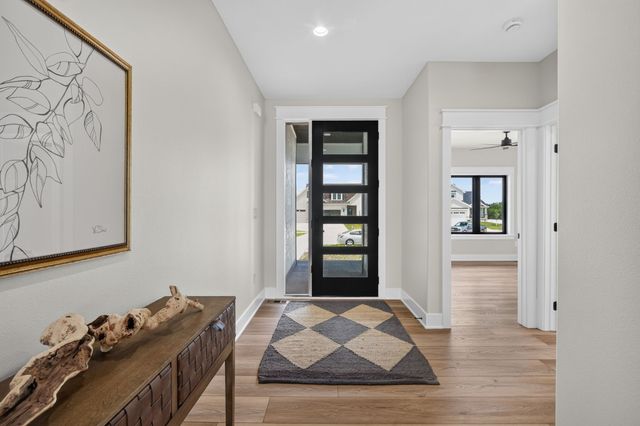 270 NW Copperleaf Court, Waukee, IA 50263