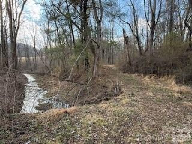 132 Hurd Road, Canton, NC 28716