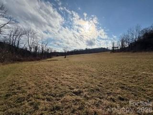 132 Hurd Road, Canton, NC 28716