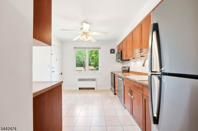 89 Troy Dr, Springfield Twp., NJ 07081