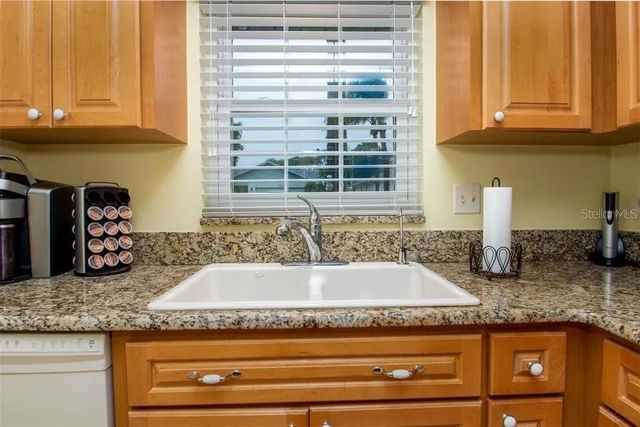 999 GILLESPIE DRIVE, Palm Harbor, FL 34684