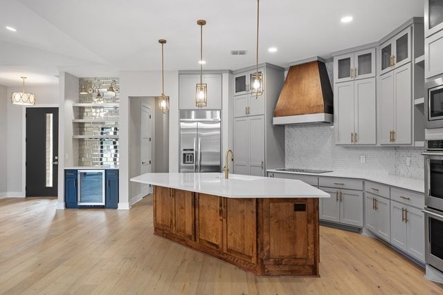 845 Coronado Dr, Kerrville, TX 78028