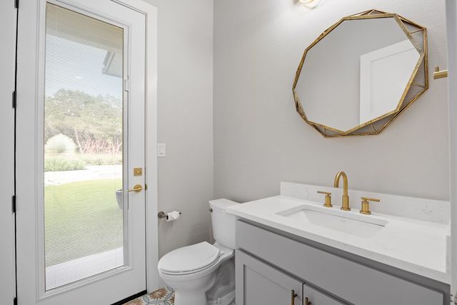 845 Coronado Dr, Kerrville, TX 78028