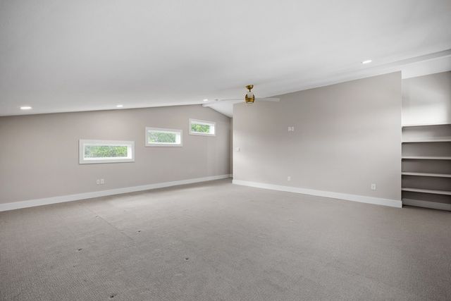 845 Coronado Dr, Kerrville, TX 78028
