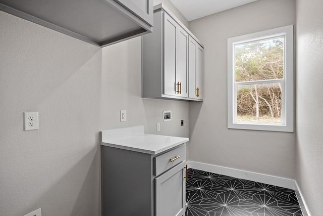845 Coronado Dr, Kerrville, TX 78028