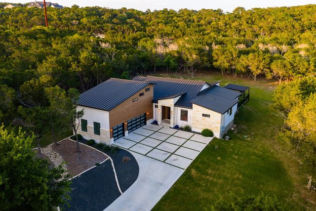 845 Coronado Dr, Kerrville, TX 78028