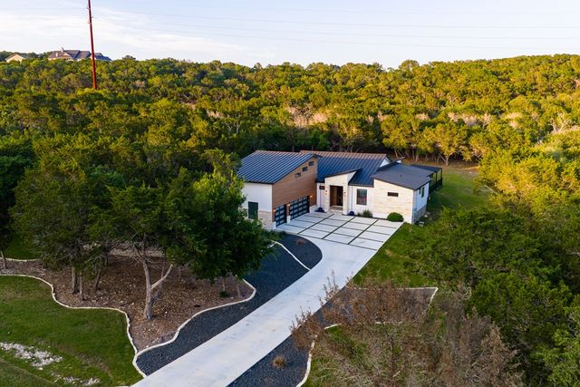 845 Coronado Dr, Kerrville, TX 78028