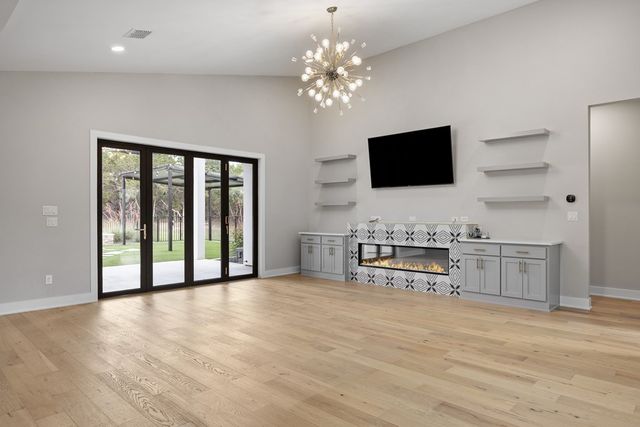 845 Coronado Dr, Kerrville, TX 78028