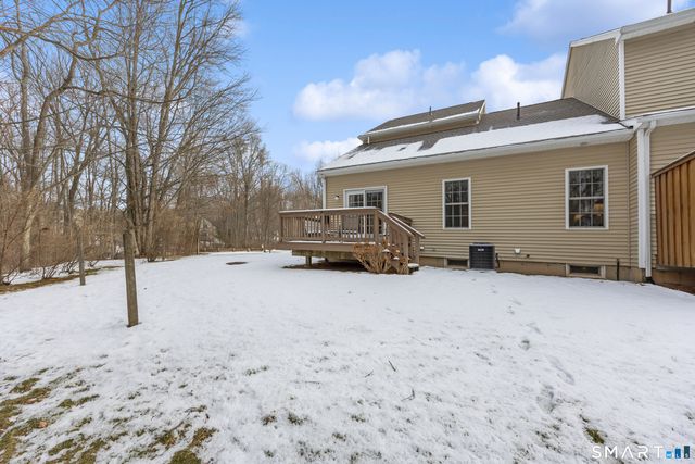 21 Fieldstone Court 21, North Haven, CT 06473