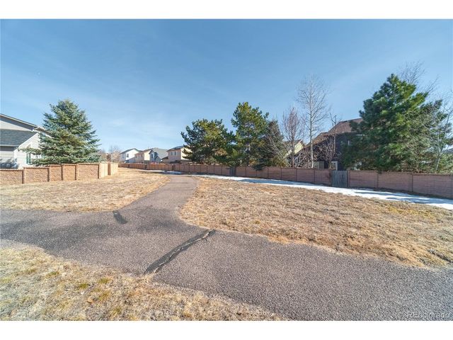 5536 Pioneer Mesa Dr, Colorado Springs, CO 80923