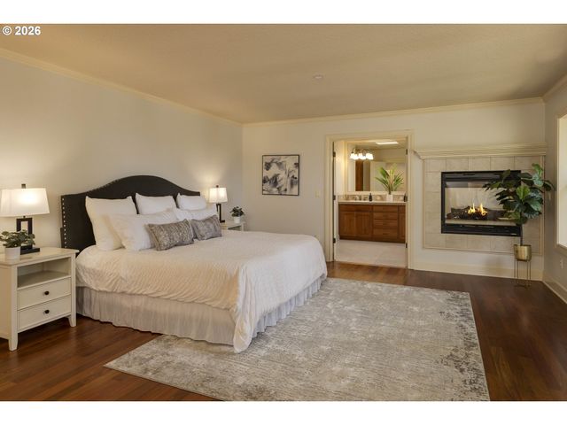 18237 Sw FLORENDO Ln, Beaverton, OR 97007