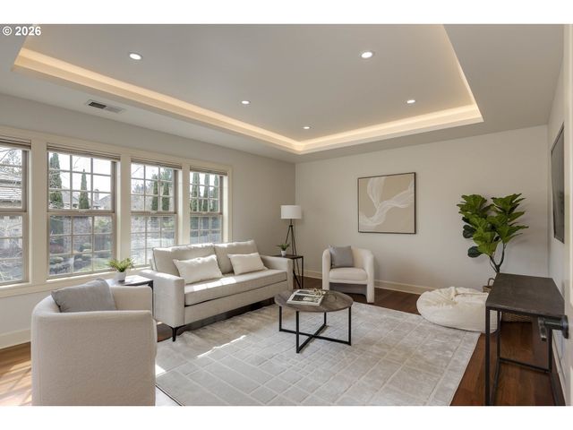 18237 Sw FLORENDO Ln, Beaverton, OR 97007