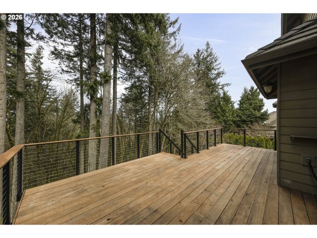 18237 Sw FLORENDO Ln, Beaverton, OR 97007