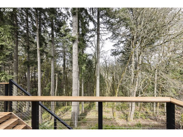 18237 Sw FLORENDO Ln, Beaverton, OR 97007