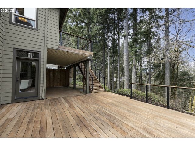 18237 Sw FLORENDO Ln, Beaverton, OR 97007