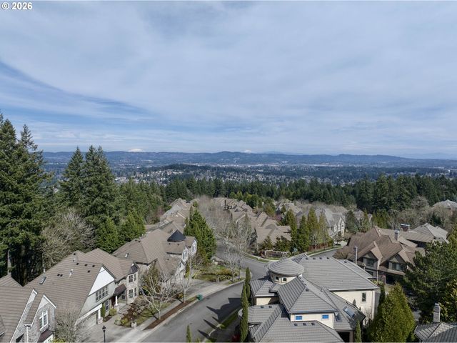 18237 Sw FLORENDO Ln, Beaverton, OR 97007