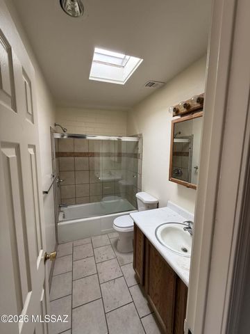 5433 E 30th St Apt B, Tucson, AZ 85711