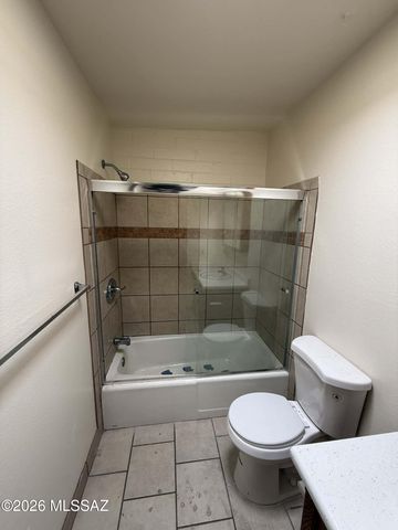 5433 E 30th St Apt B, Tucson, AZ 85711